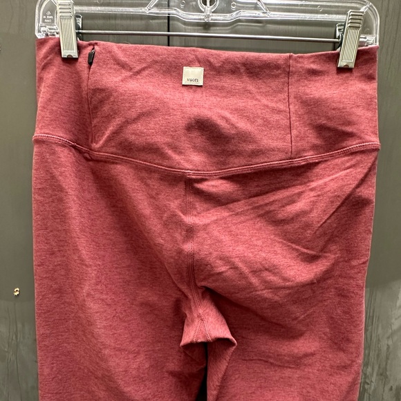 Like New Vuori Rise and Shine Leggings - Picture 9 of 9